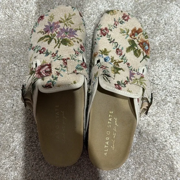 Platform clogs - Picture 3 of 4